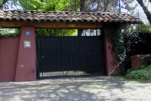 Portón Corredera emplanchado